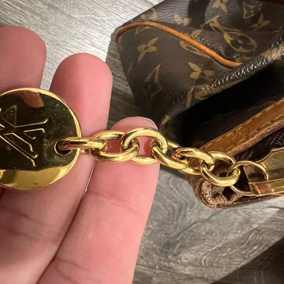 Louis Vuitton Dark Brown Monogram Tivoli PM handbag - Picture 4 of 8